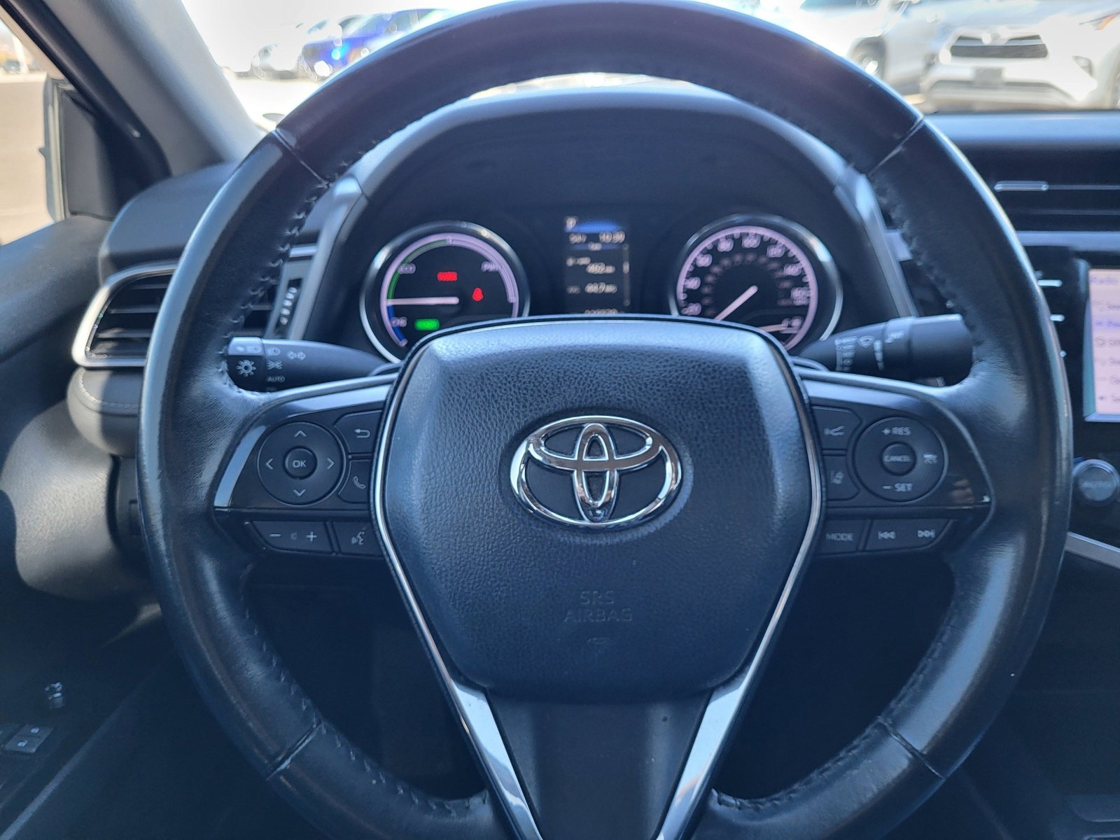 Used 2020 Toyota Camry SE image 9