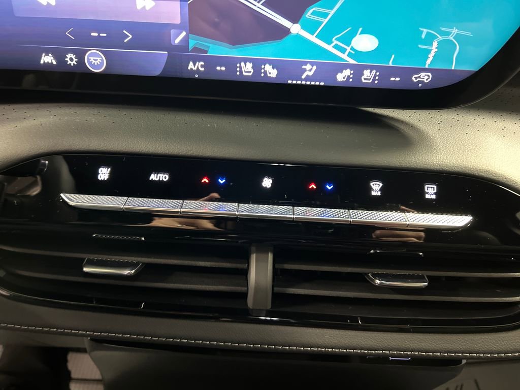 New 2026 Buick Enclave Avenir w/ Super Cruise Package image 17