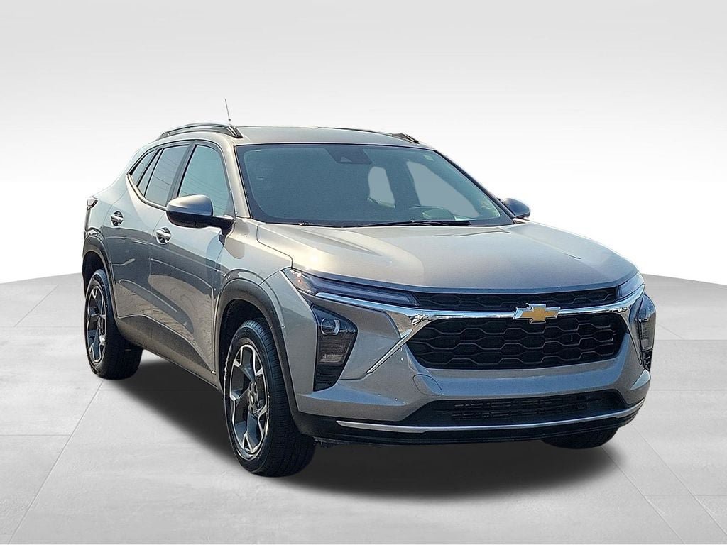 Used 2025 Chevrolet Trax LT w/ LT Convenience Package