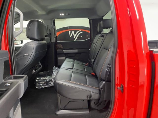 New 2025 Ford F250 Lariat w/ Black Appearance Package image 17