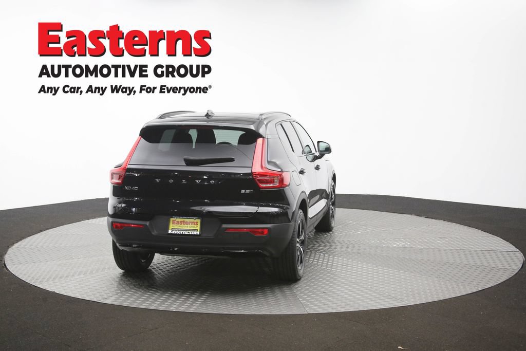 Used 2024 Volvo XC40 B5 Core AWD/4WD image 39