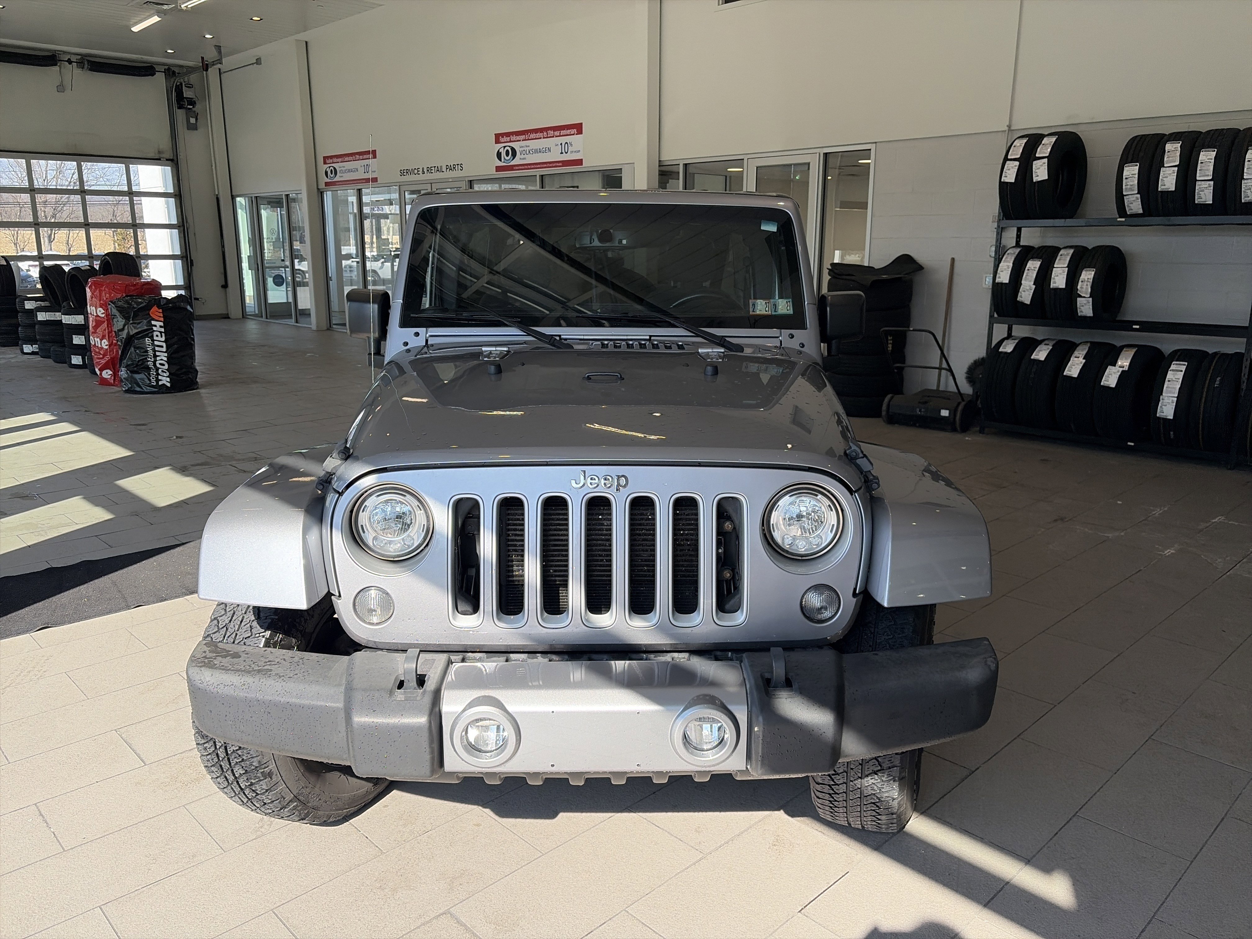 Used 2017 Jeep Wrangler Unlimited Sahara image 2