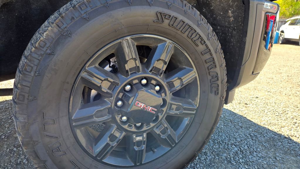 Used 2024 GMC Sierra 3500 AT4 w/ AT4 Preferred Package AWD/4WD image 12
