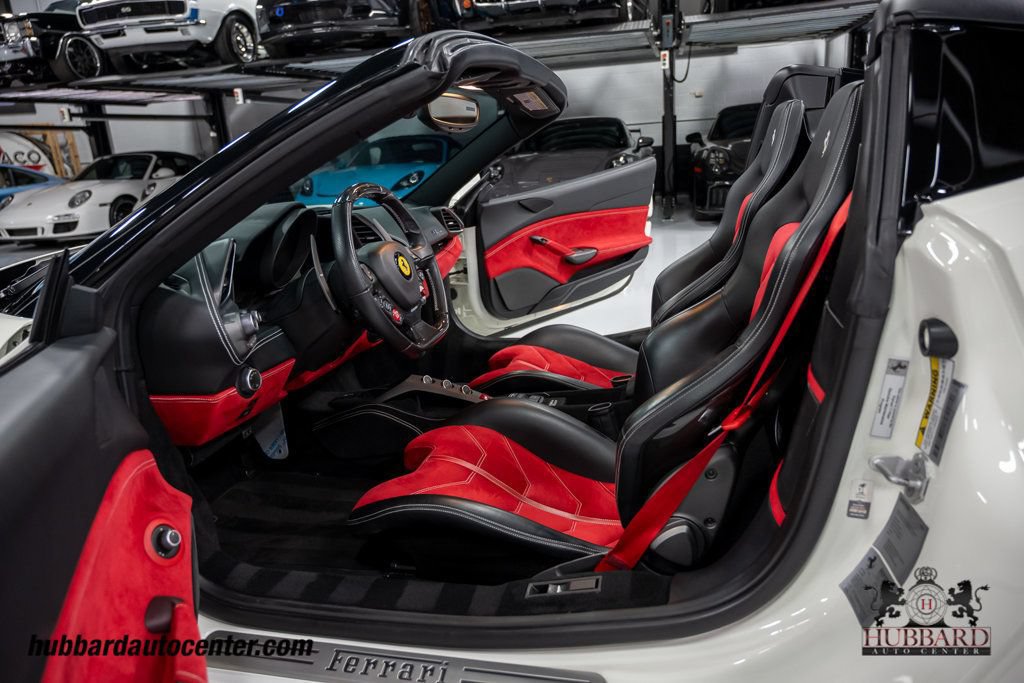Used 2019 Ferrari 488 Spider RWD image 17