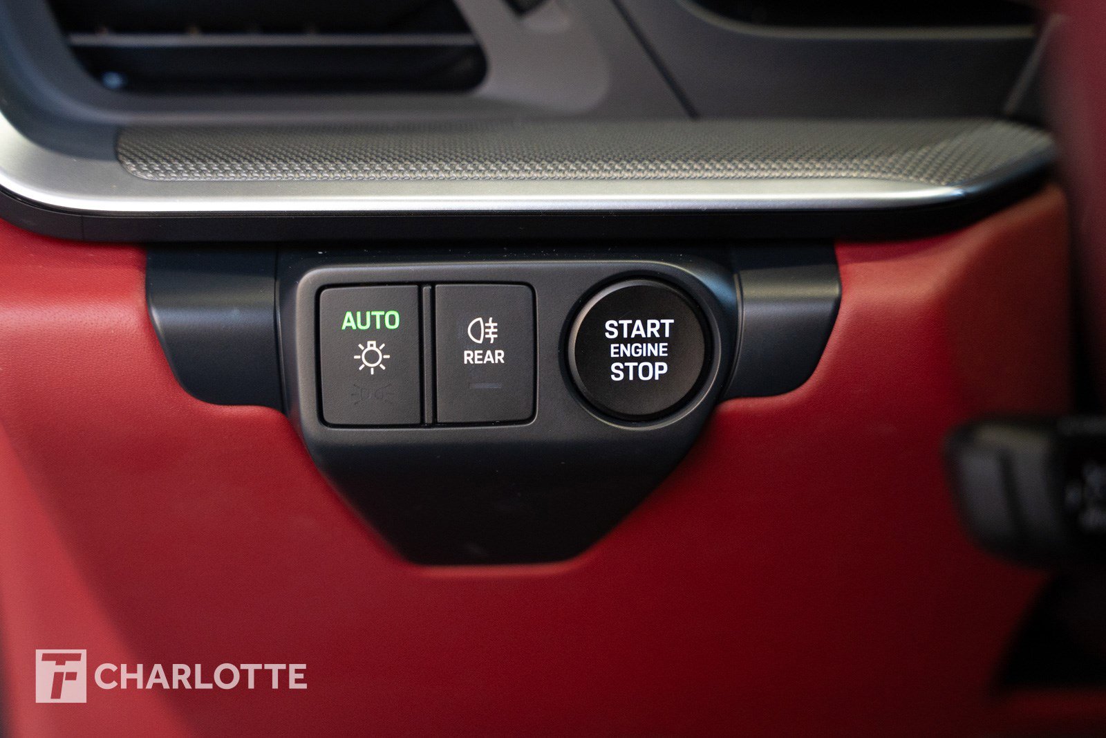 Used 2025 Porsche 911 Carrera image 22