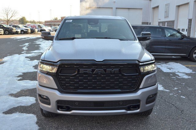 New 2026 RAM 1500 4x4 Crew Cab image 3