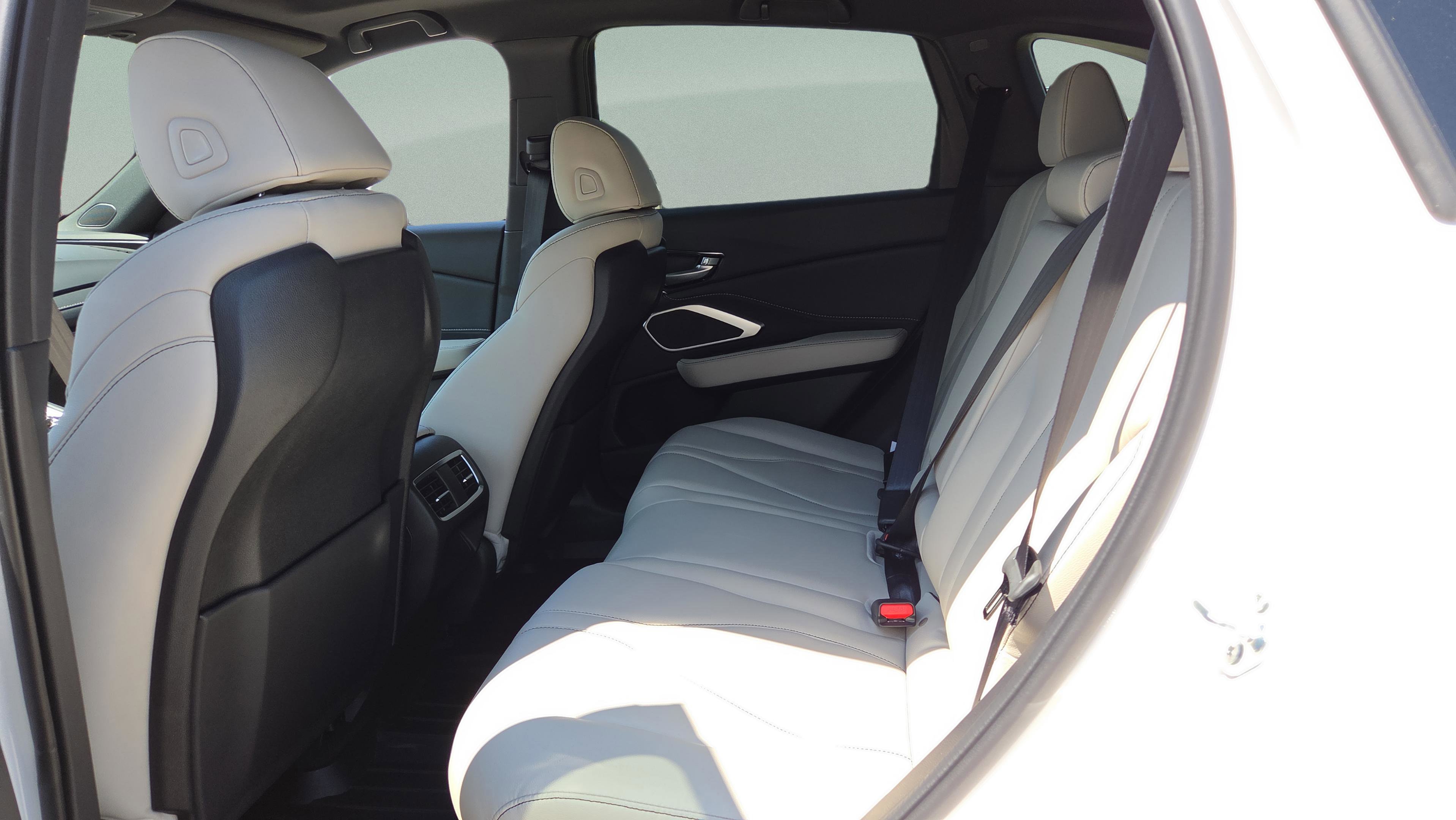 New 2026 Acura RDX SH-AWD image 11