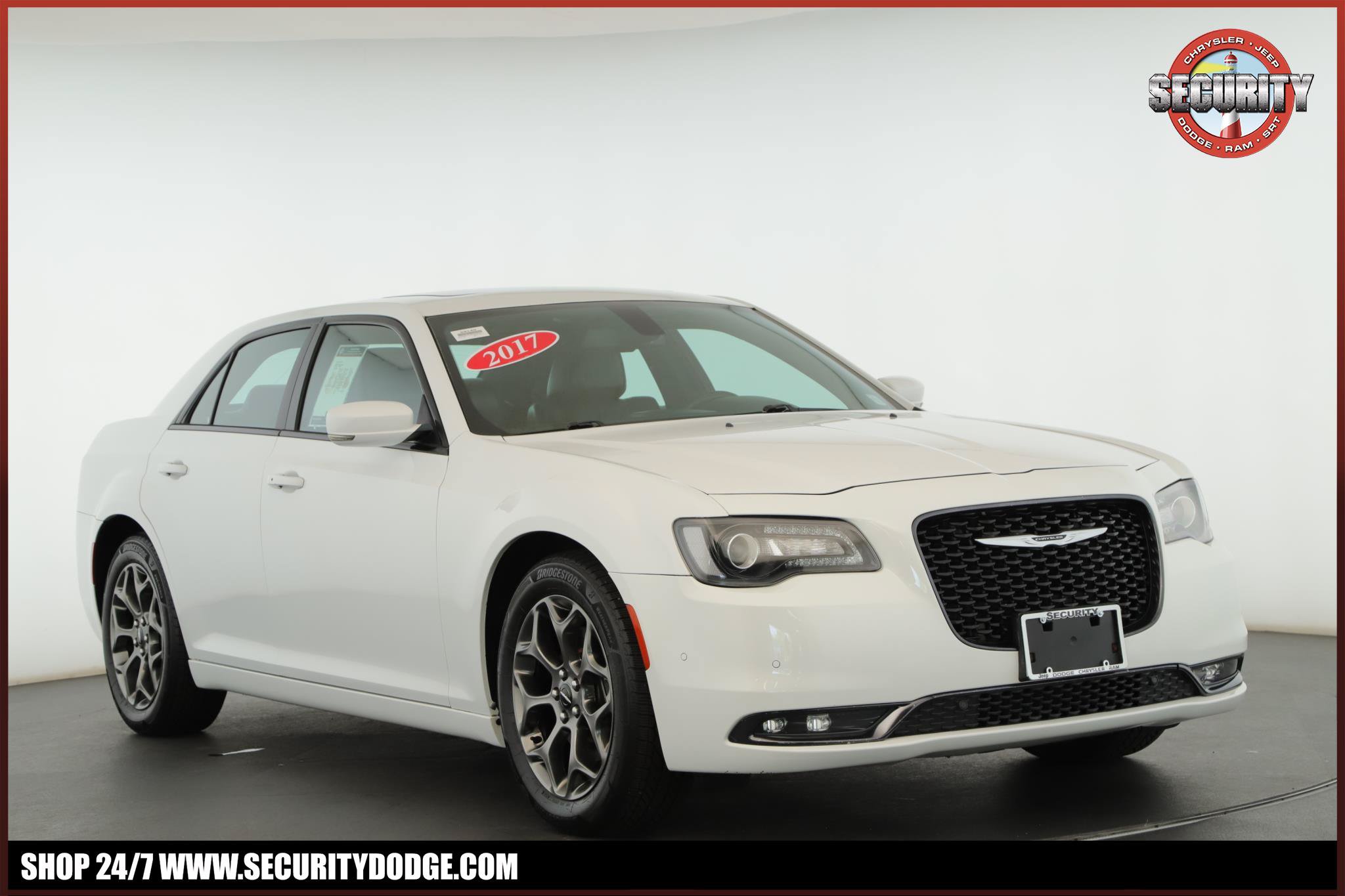 Used 2017 Chrysler 300 S w/ 300S Premium Group AWD/4WD video 1