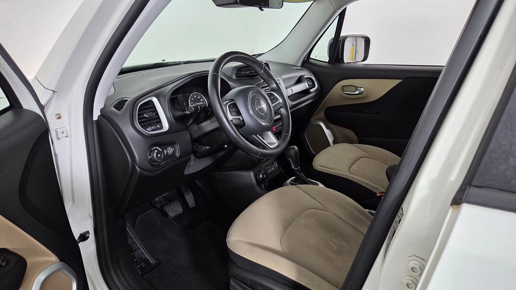 Used 2015 Jeep Renegade Latitude w/ Cold Weather Group AWD/4WD image 15