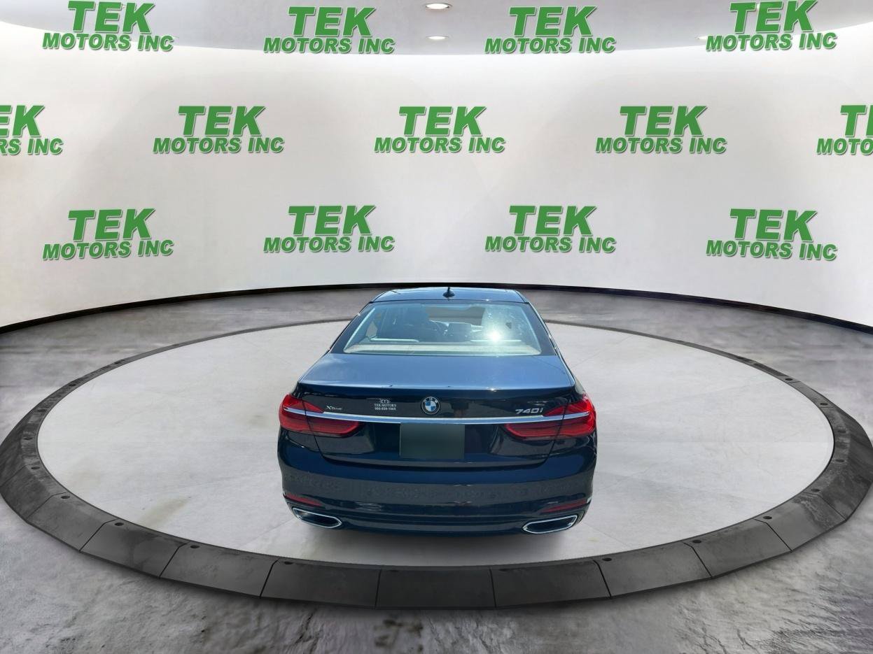 Used 2019 BMW 740i xDrive w/ Executive Package AWD/4WD image 8