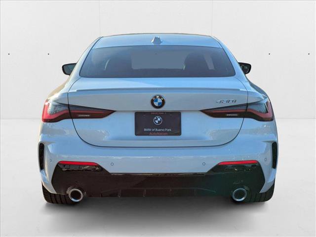 Used 2026 BMW 430i Coupe w/ M Sport Package RWD image 8