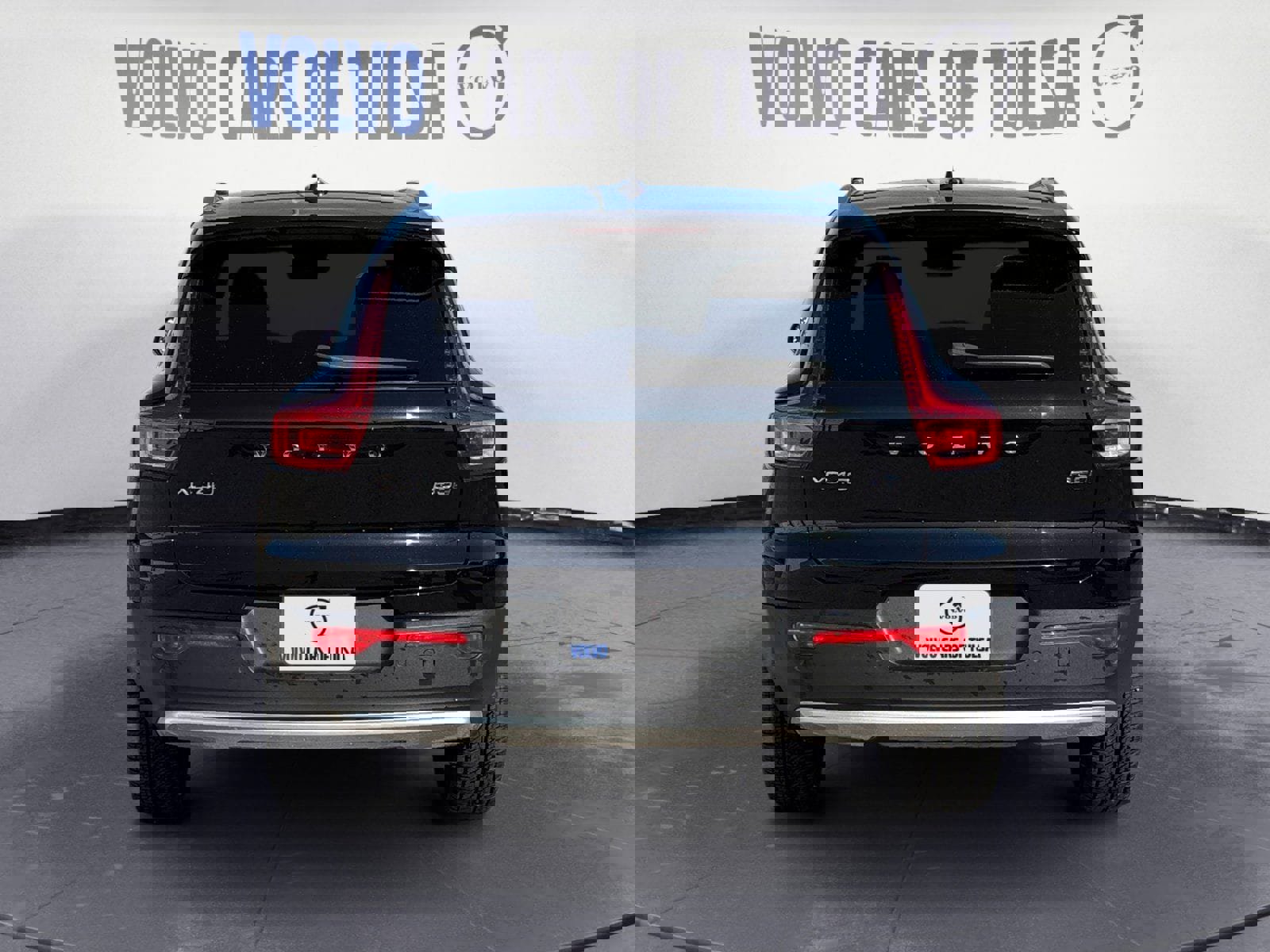 New 2025 Volvo XC40 B5 Plus w/ Protection Package Premier image 4