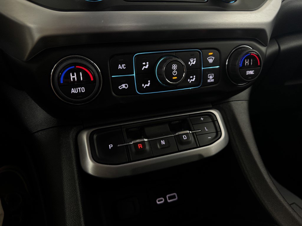 Used 2023 GMC Acadia SLT image 20