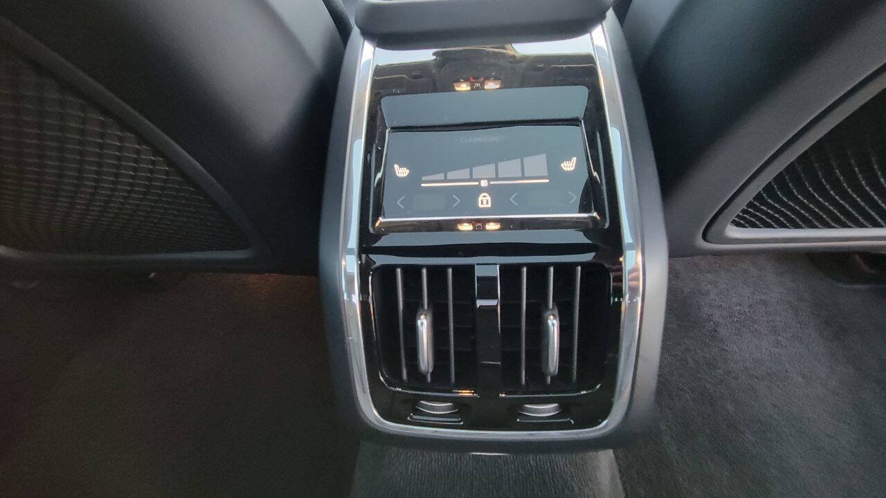 Used 2023 Volvo S90 B6 Plus AWD/4WD image 26