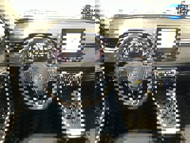 Used 2023 Toyota RAV4 XLE Premium image 12