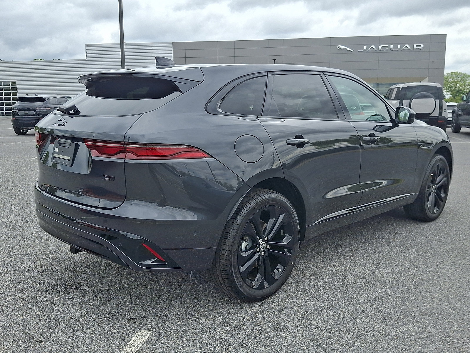 New 2026 Jaguar F-PACE R-Dynamic S AWD/4WD image 6
