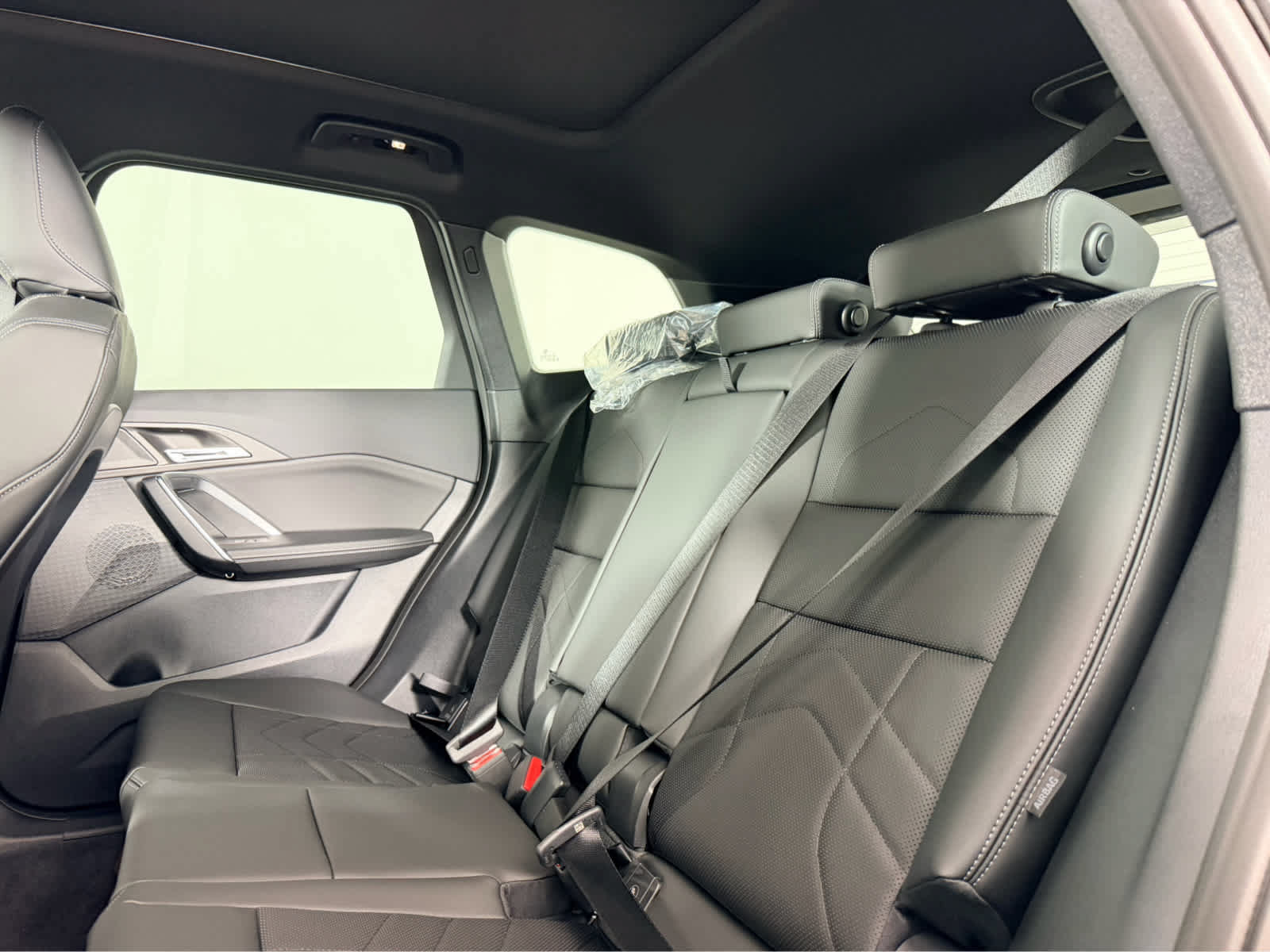 New 2027 BMW X1 xDrive28i AWD/4WD image 16