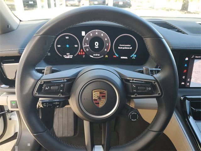 Certified 2025 Porsche Panamera image 21
