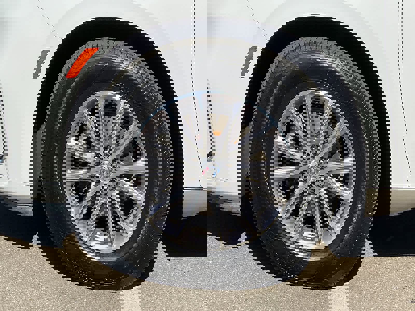 Used 2024 Buick Enclave Premium image 25