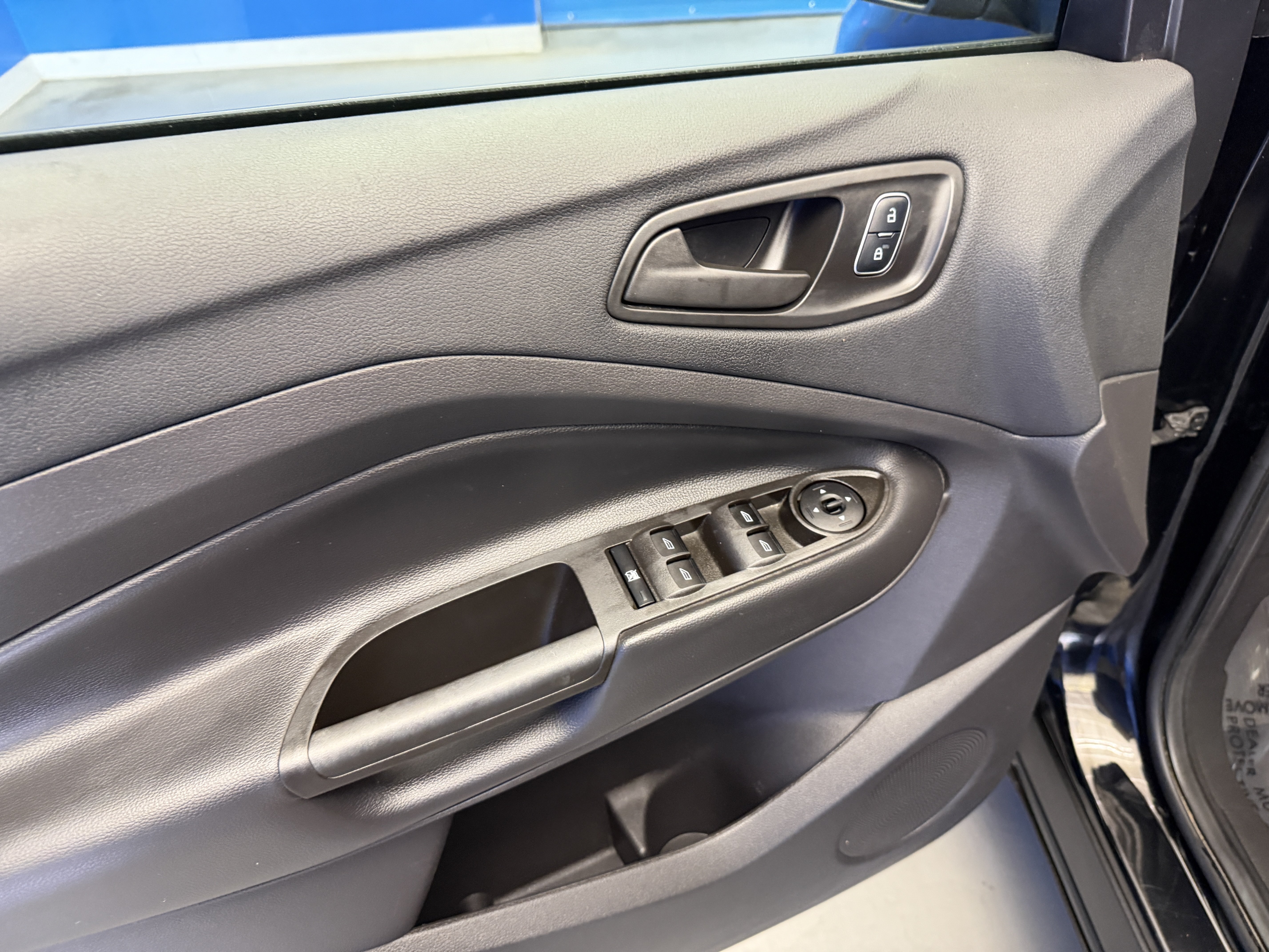 Used 2017 Ford Escape S FWD image 19