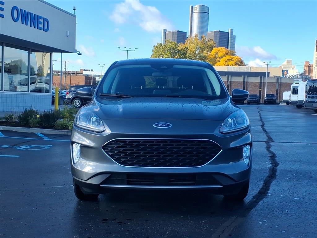 Used 2022 Ford Escape SEL image 2