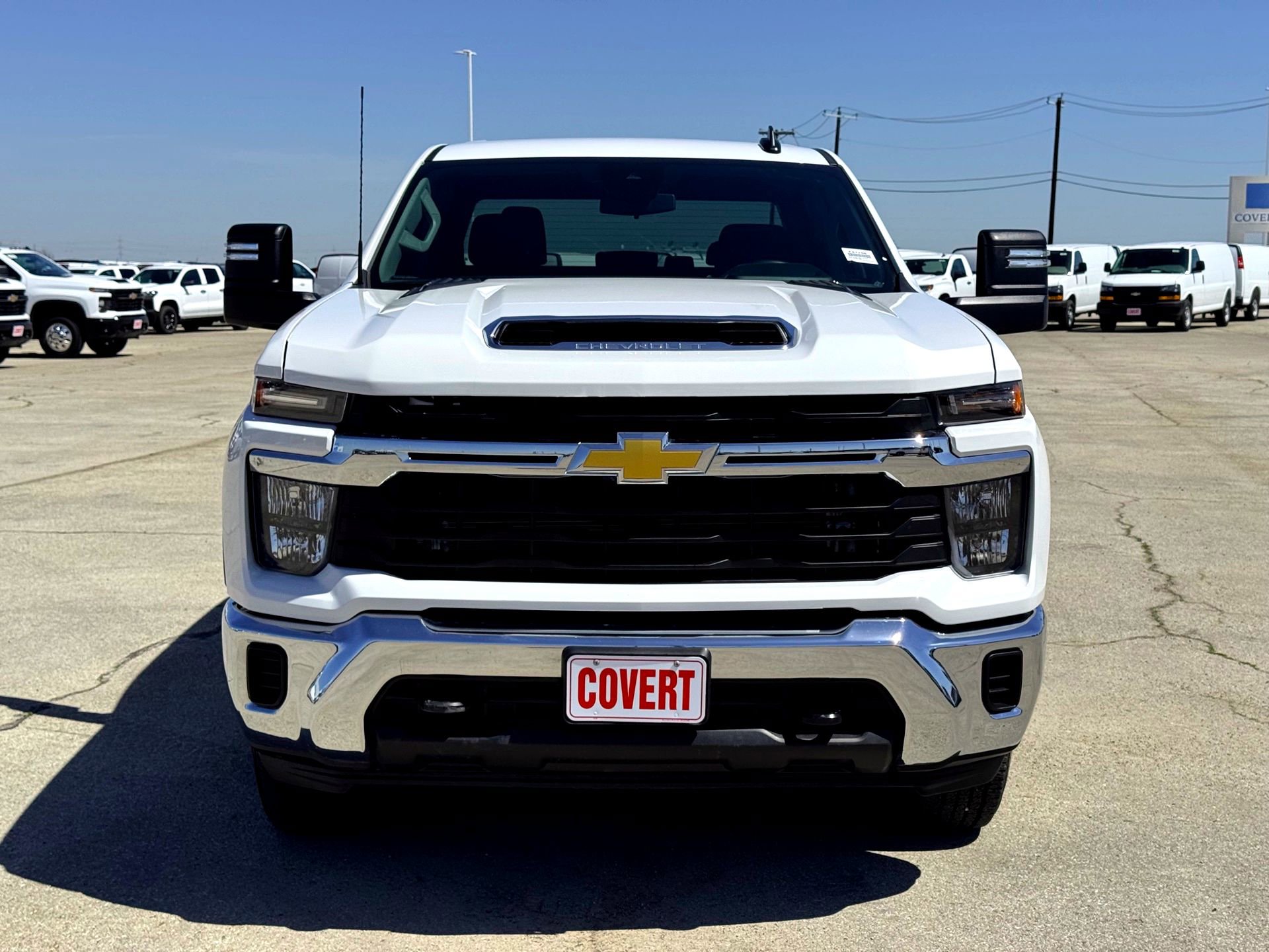 Used 2025 Chevrolet Silverado 2500 LT w/ Convenience Package AWD/4WD image 4