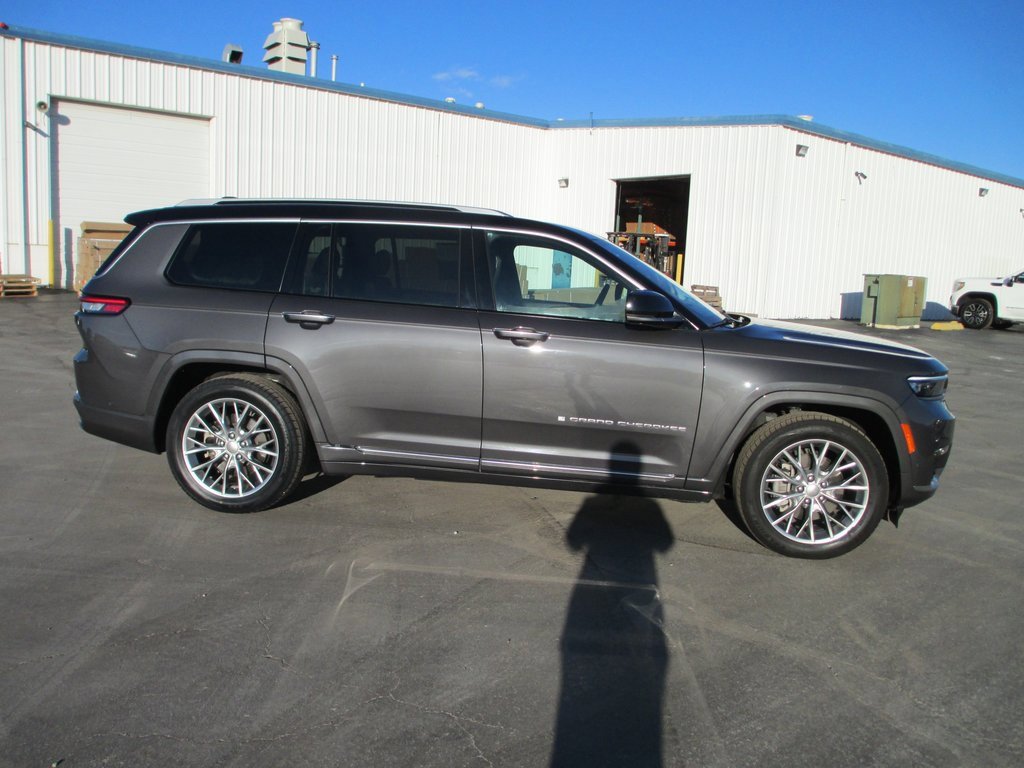 Used 2024 Jeep Grand Cherokee L Summit image 4