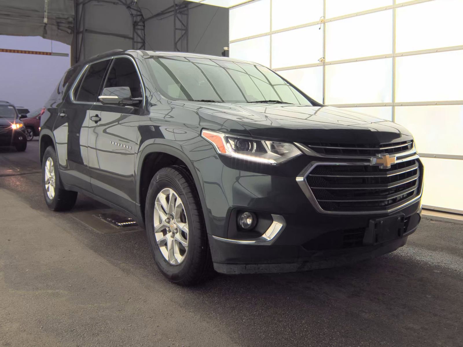 Used 2019 Chevrolet Traverse LT FWD video 2