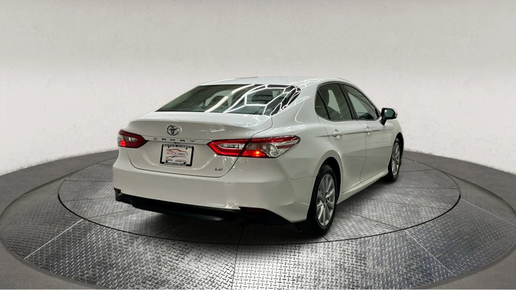 Used 2018 Toyota Camry LE image 7