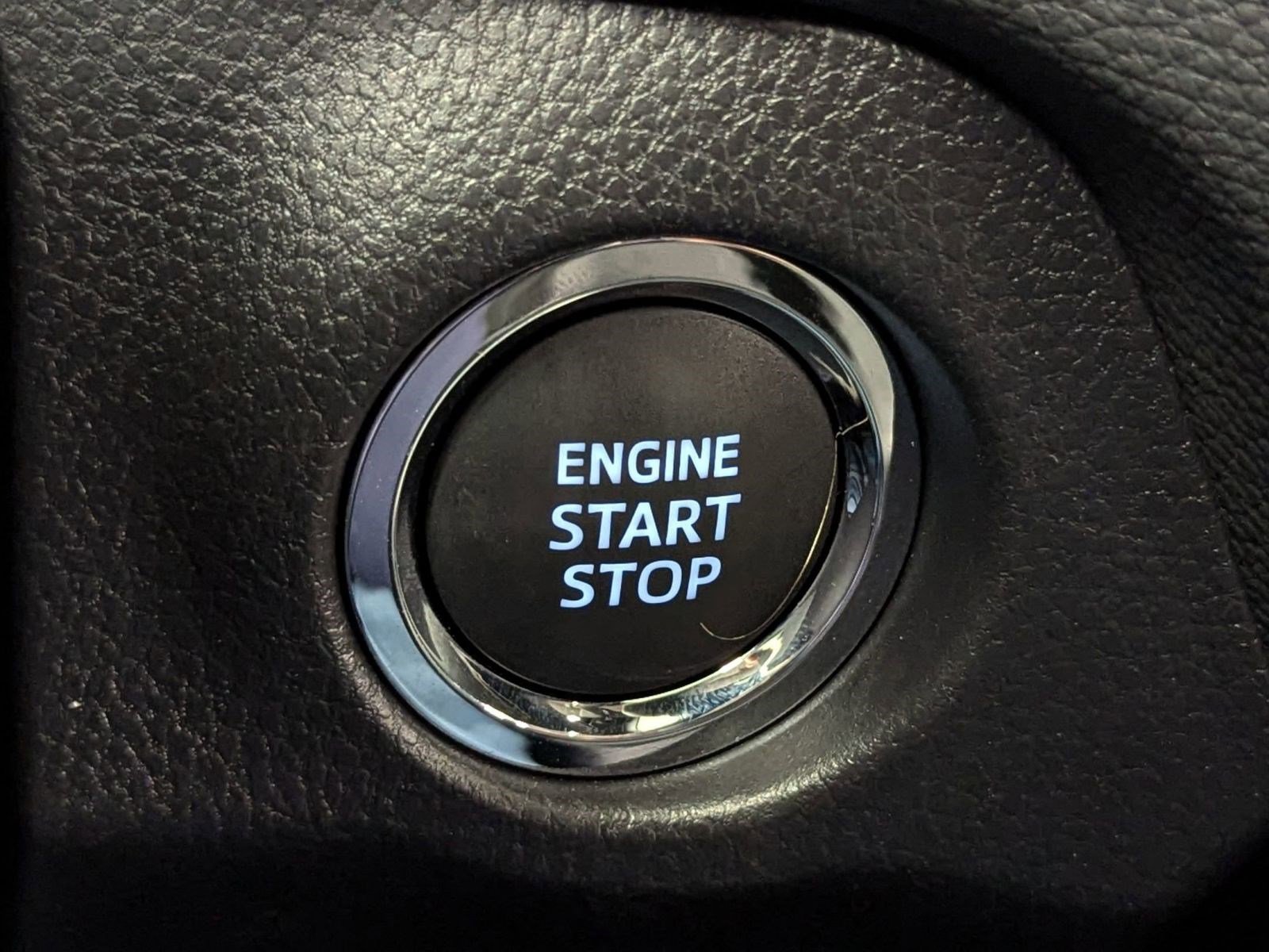 New 2025 Toyota RAV4 XLE image 31