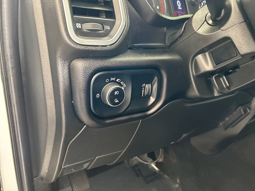 Used 2025 RAM 2500 Big Horn AWD/4WD image 47