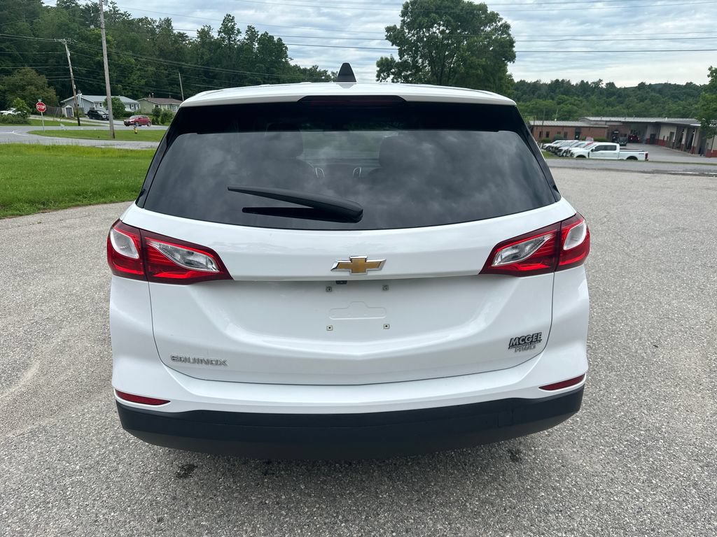 Used 2020 Chevrolet Equinox LS w/ LS Convenience Package AWD/4WD image 4