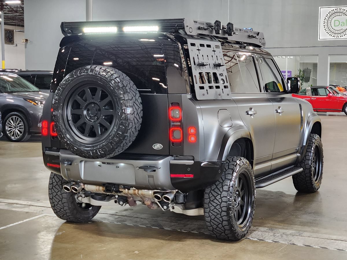 Used 2022 Land Rover Defender 110 V8 AWD/4WD image 14