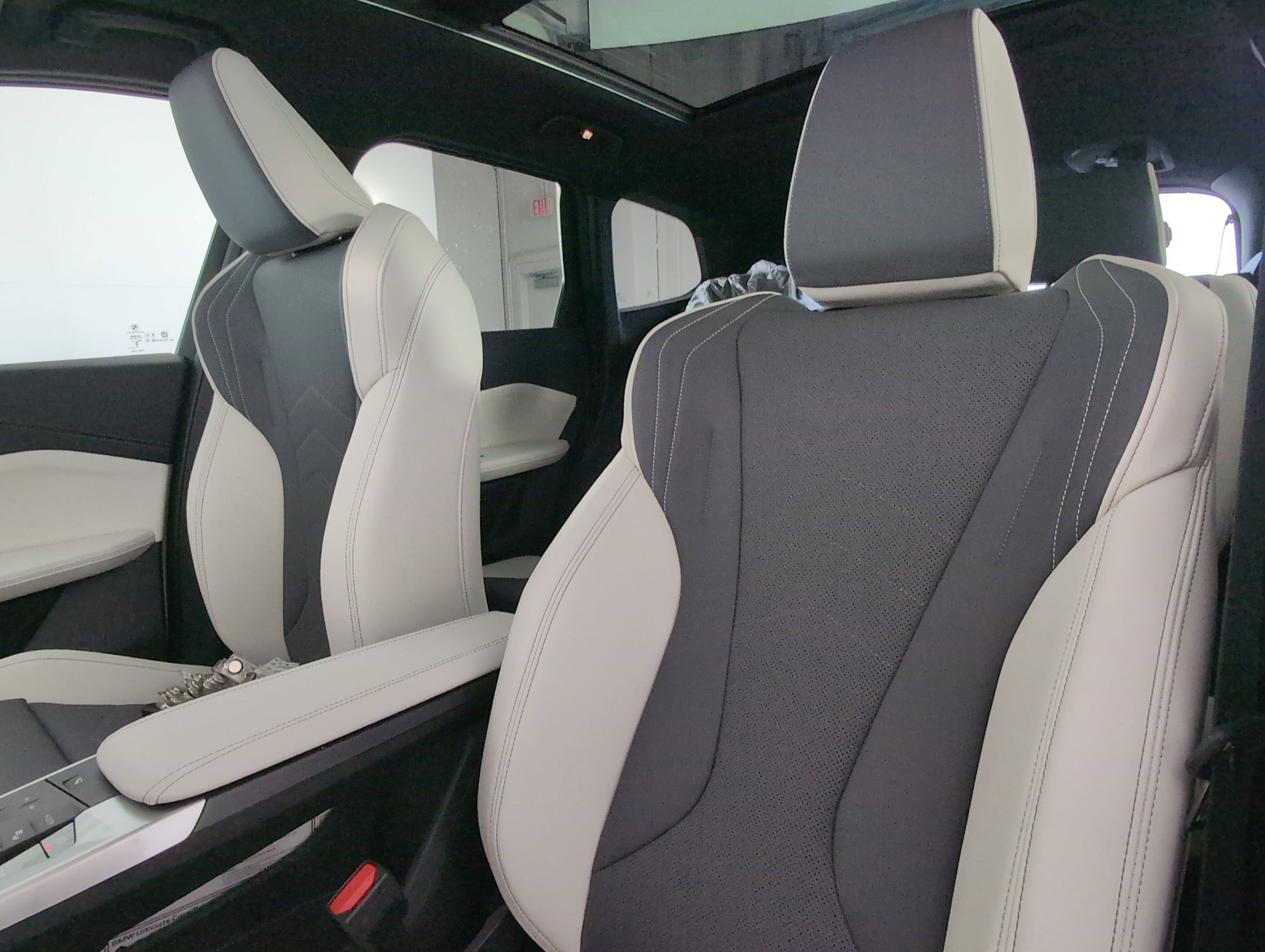 Used 2026 BMW X1 xDrive28i w/ Technology Package image 23