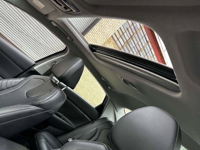 Used 2024 Hyundai Elantra Limited FWD image 18