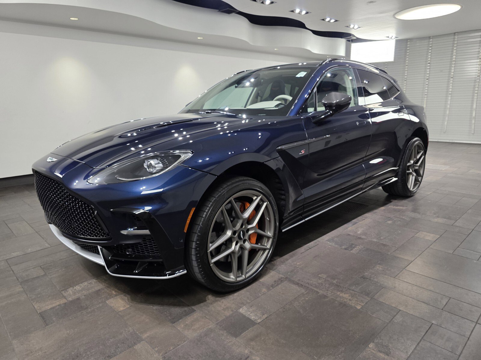 New 2026 Aston Martin DBX S image 28