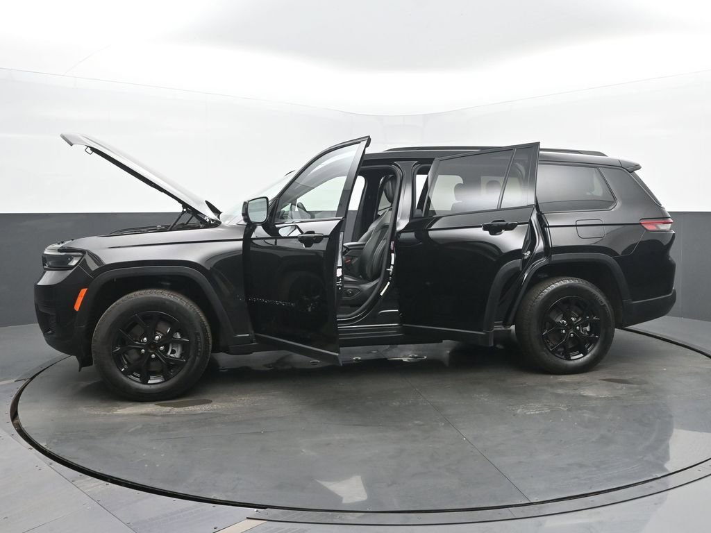 Used 2024 Jeep Grand Cherokee L Laredo AWD/4WD image 57