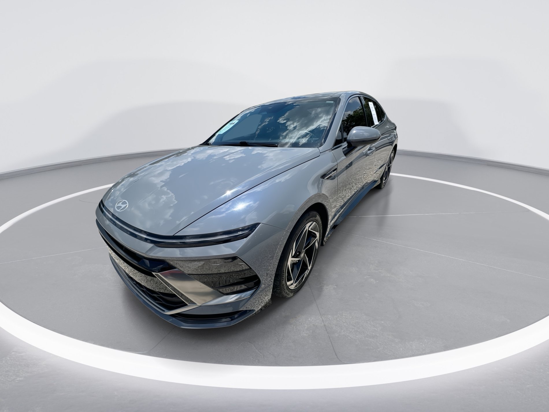 Used 2024 Hyundai Sonata SEL w/ Convenience Package FWD image 9
