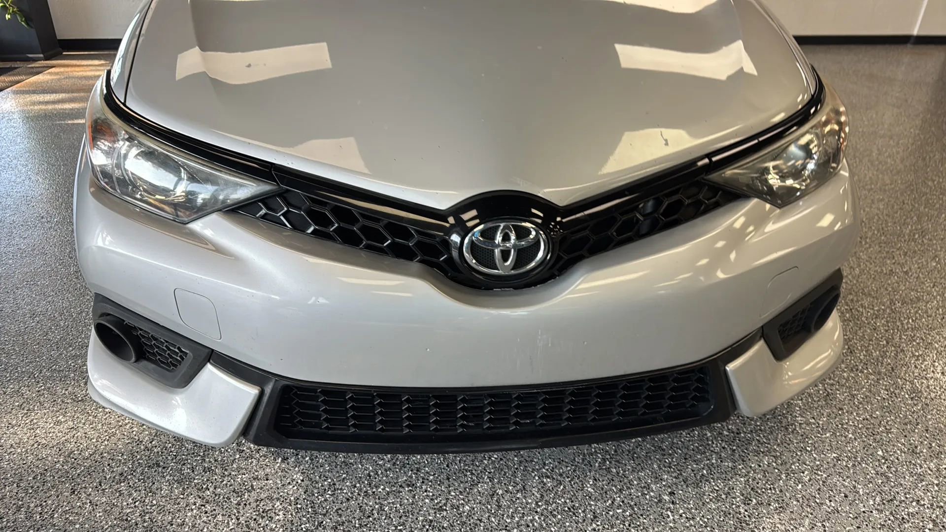 Used 2018 Toyota Corolla iM FWD image 28