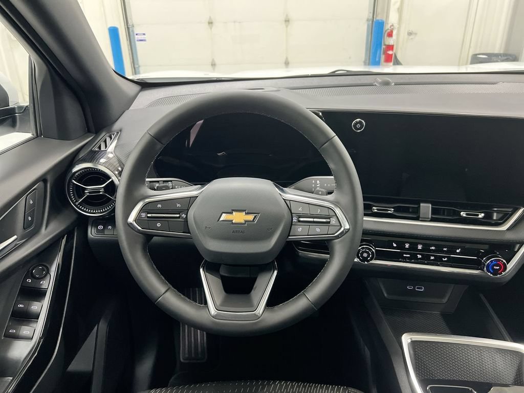 New 2027 Chevrolet Equinox LT FWD image 11