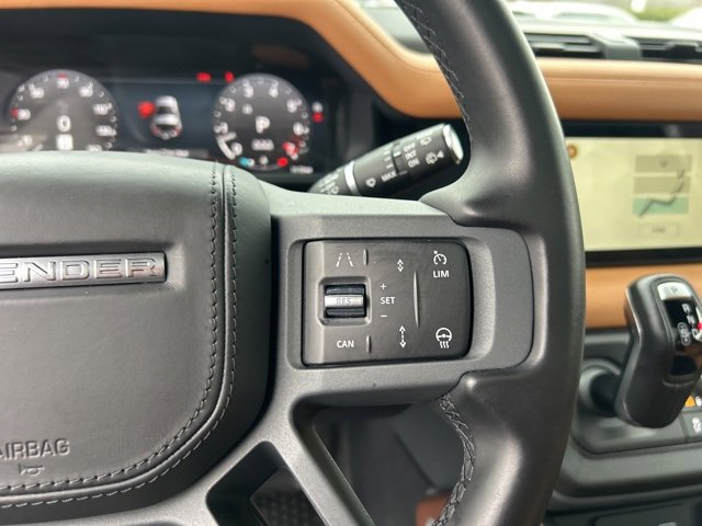 Used 2023 Land Rover Defender 90 X-Dynamic SE image 20