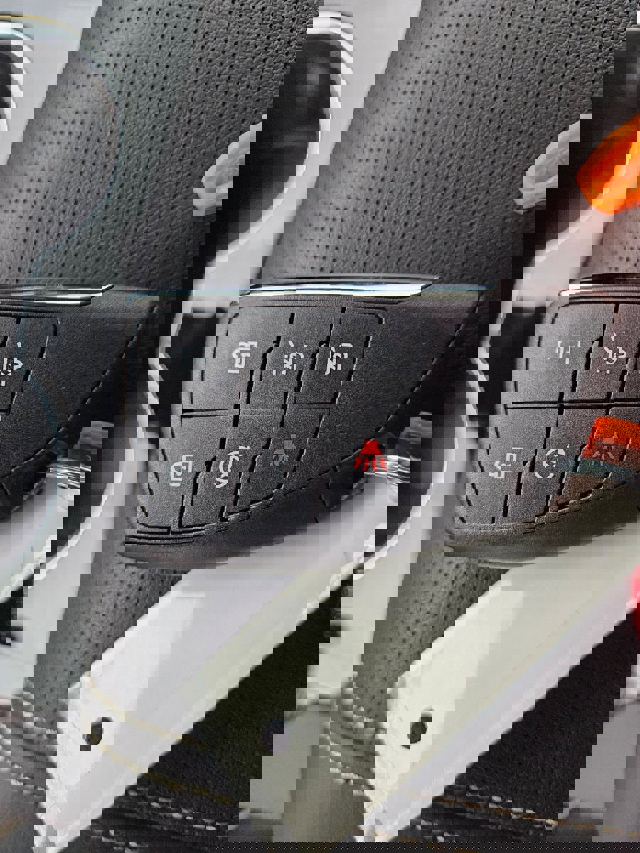 New 2026 GMC Yukon XL Elevation image 31