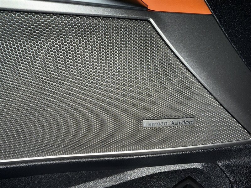 Used 2022 BMW M3 w/ M Carbon Exterior Package RWD image 34