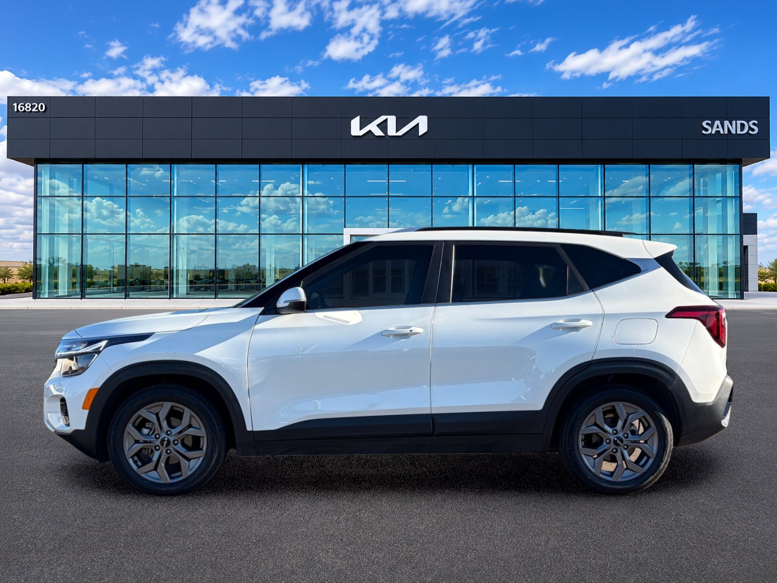 Certified 2024 Kia Seltos S FWD image 7