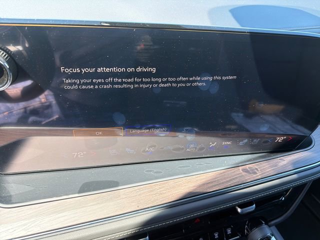 New 2026 Chevrolet Suburban Premier AWD/4WD image 16