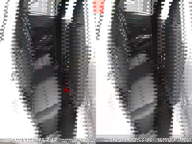 Used 2021 Mitsubishi Outlander Sport SE image 13