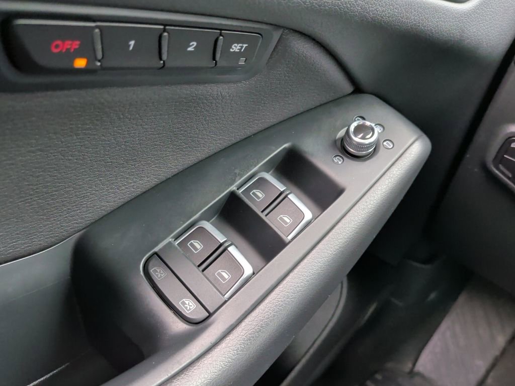 Used 2016 Audi Q5 2.0T Premium Plus w/ Technology Package image 22