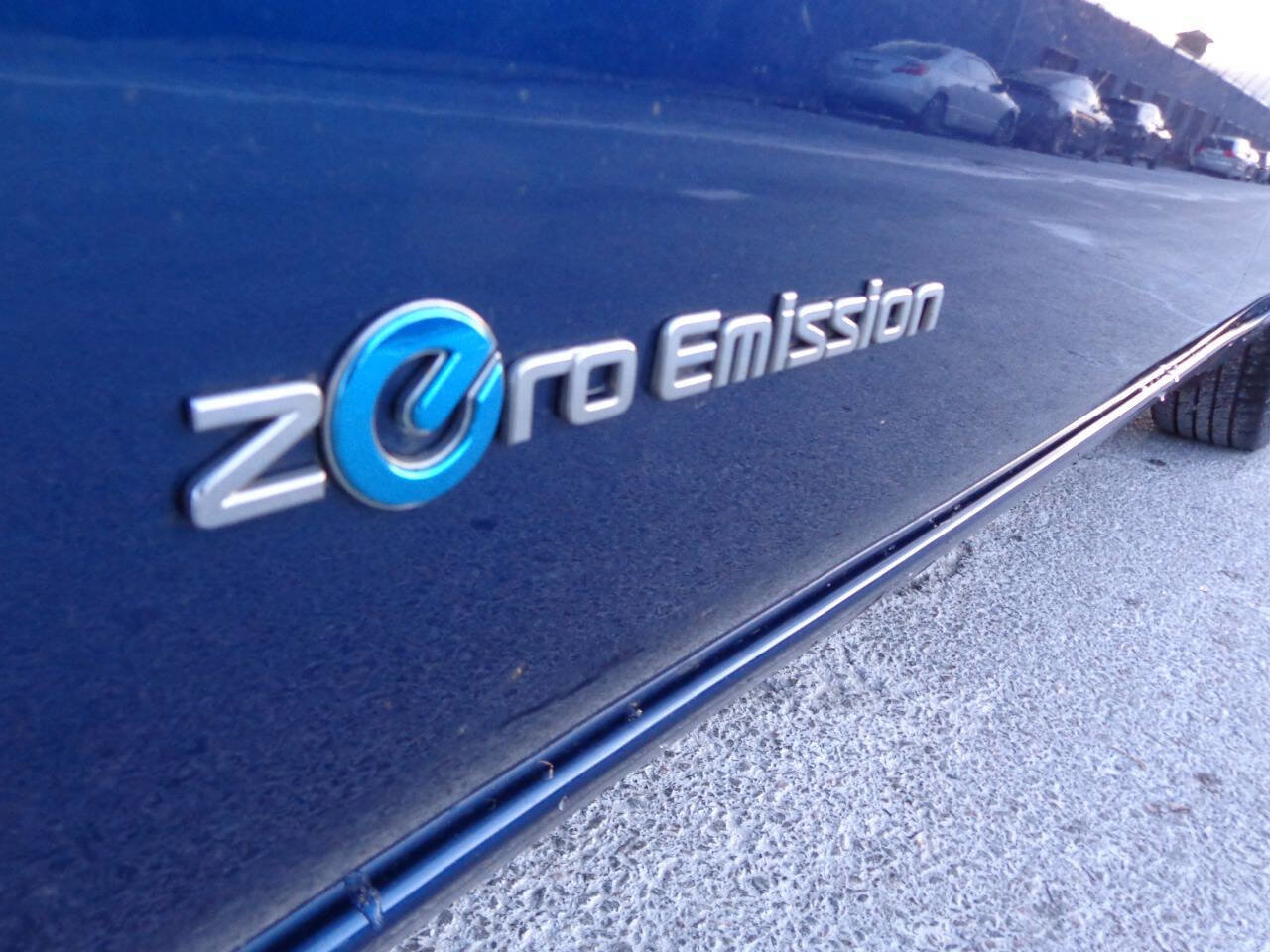 Used 2017 Nissan Leaf SV image 20