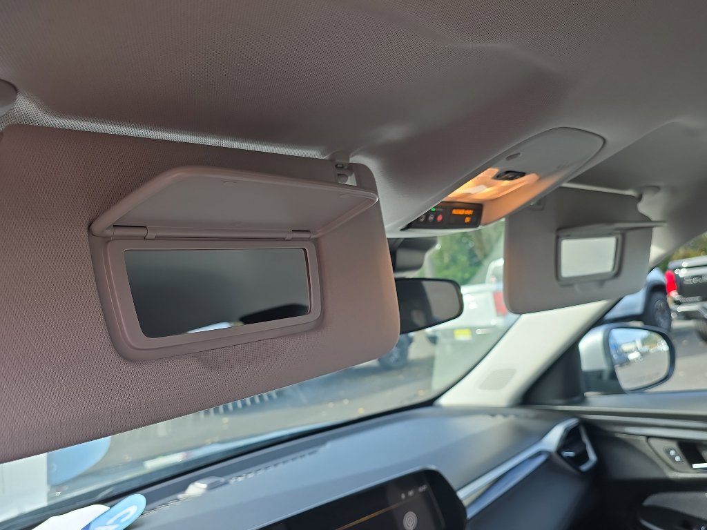 Certified 2025 Chevrolet TrailBlazer LT w/ Driver Confidence Package image 13