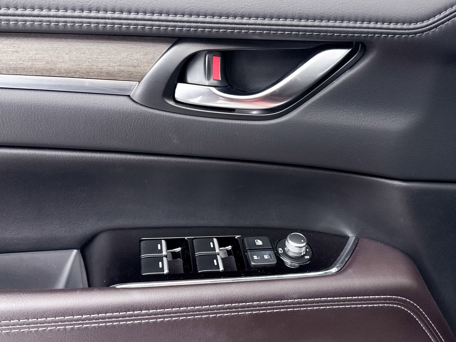 Certified 2025 MAZDA CX-5 Signature image 28